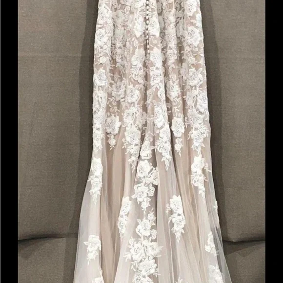 Signature White and Cream Floral Lace Wedding Dress - Picture 7 of 7